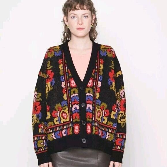 FARM Rio Sweaters - Farm Rio Black Floral Tapestry Oversize Button Front Cardigan Women's Medium
